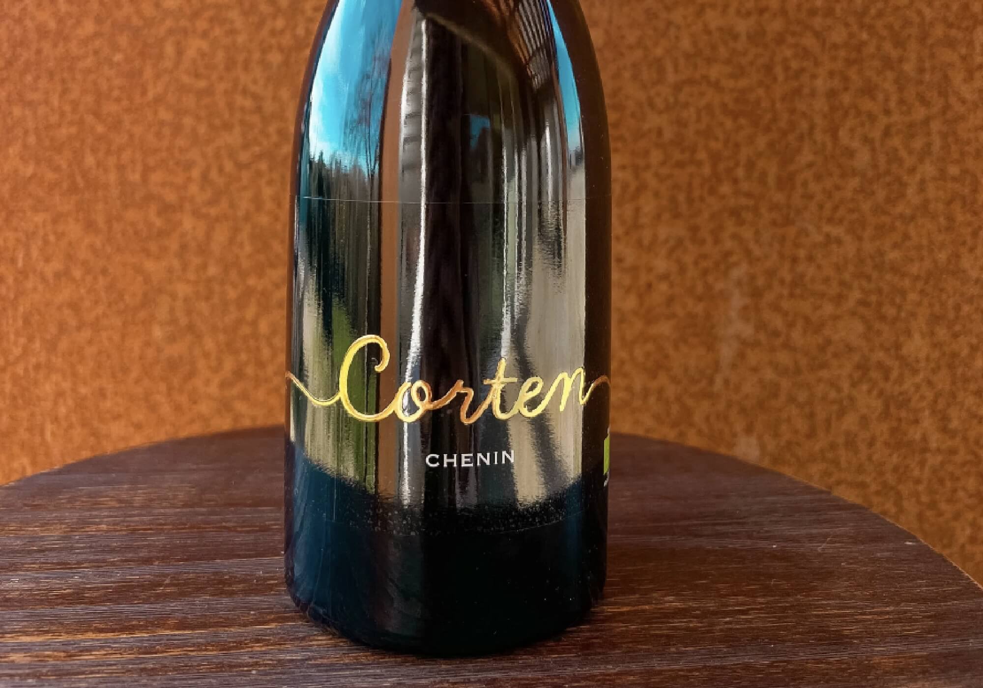 Carpaccio de Saint-Jacques et Chenin “Corten” : Un Duo Élégant et Rafraîchissant